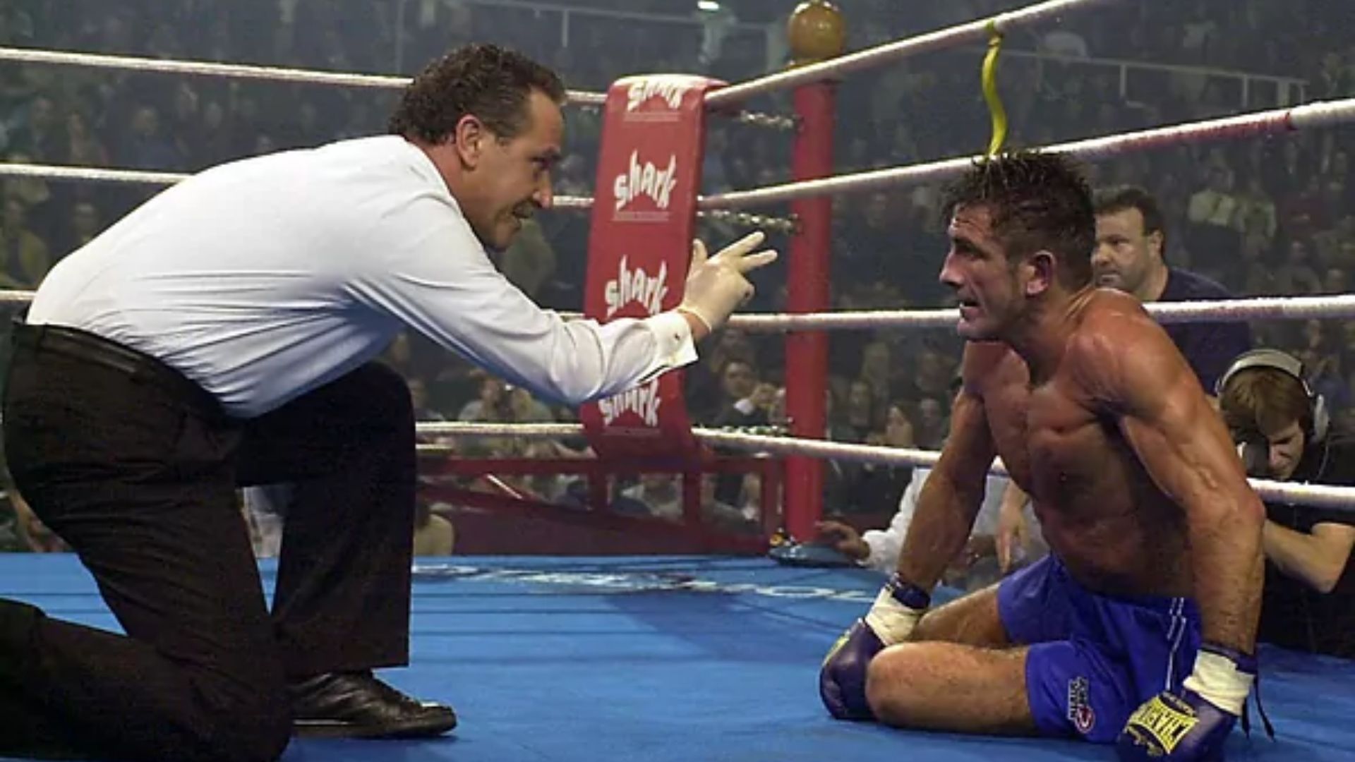 Xavi Moya en un combate de boxeo en 2002