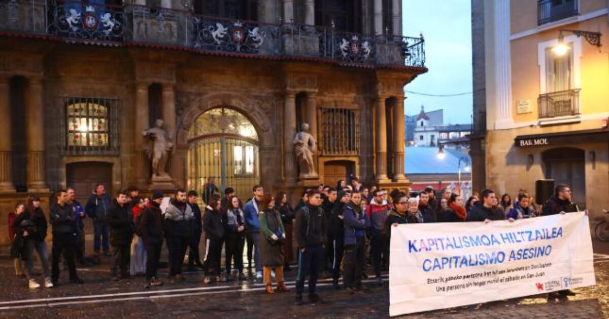 La muerte por hipotermia de un indigente en Pamplona desata el debate