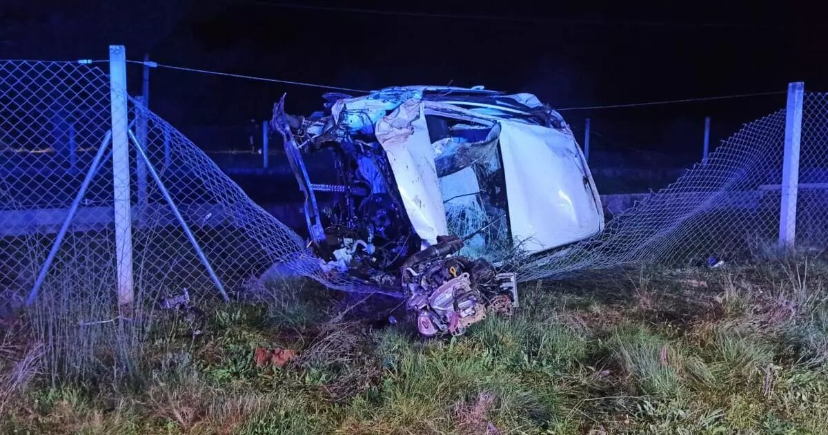 El estado en el que quedó el coche tras el accidente