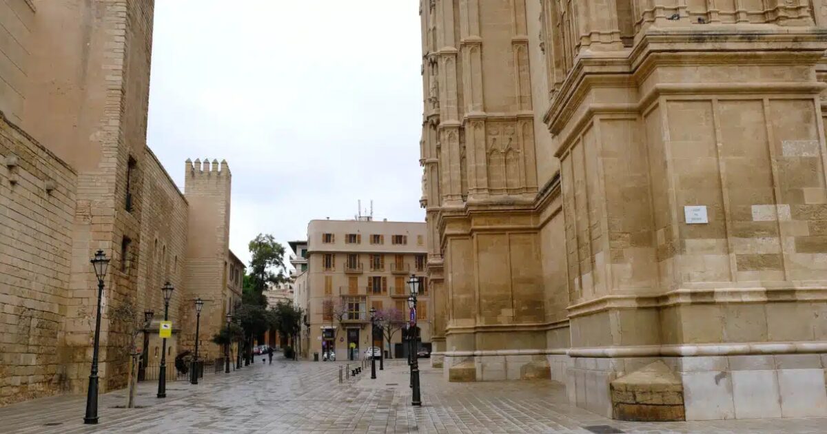 Alrededores de la Catedral-Basílica de Santa María