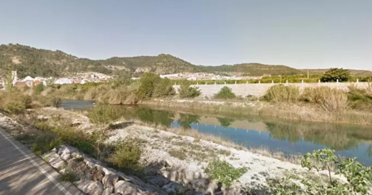 Archivo - Río Júcar a su paso por Sumacàrcer (Valencia