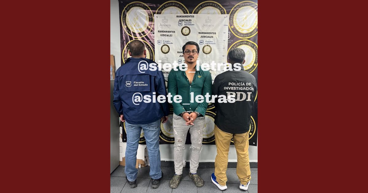 El sospechoso llevó a los asesinos hasta donde estaba su esposa, de acuerdo con grabaciones.