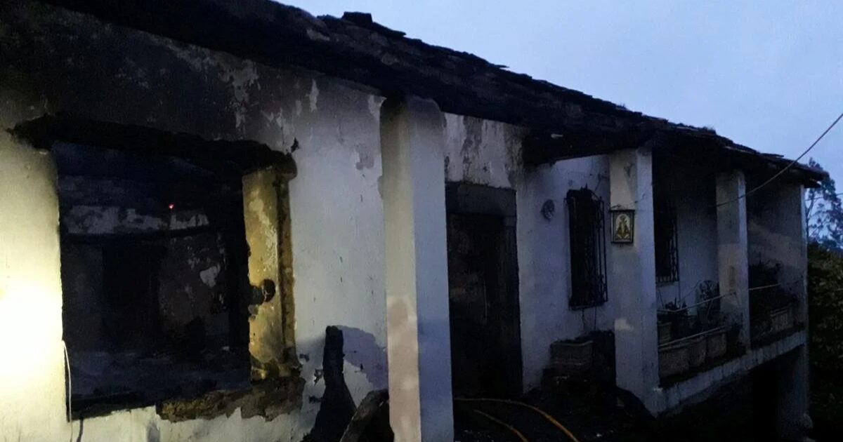 Estado en el que quedó la vivienda de Boal tras el incendio.
